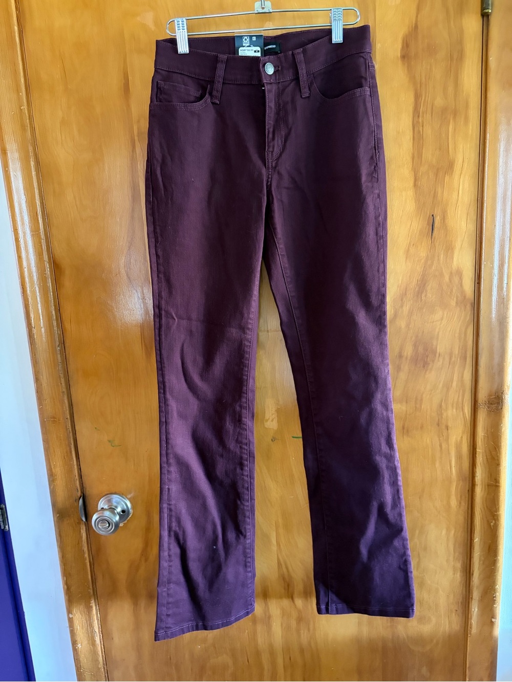 Express Bootcut Jeans in Maroon